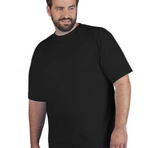 Übergröße T-Shirt wird getragen